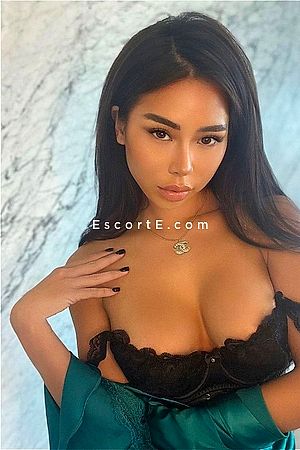 MAIRZEE - Escort Girl Paris