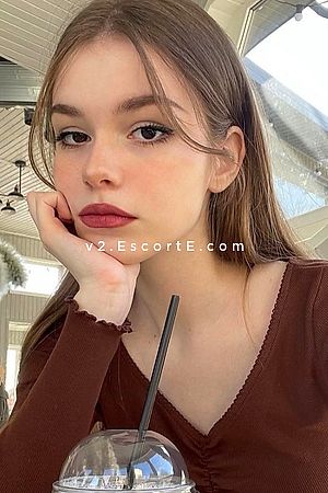 LACHESIS - Paris Escorts