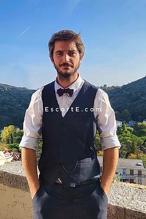 Damien - Nimes Boy Escorts