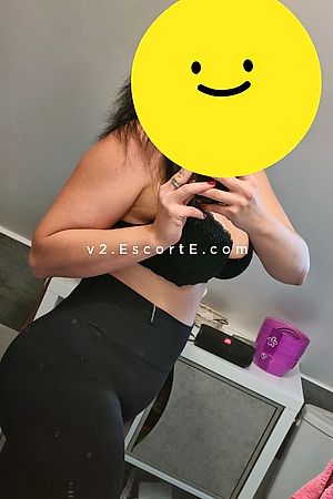 Marina - Martigues Escorts