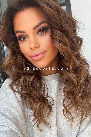 LEELA - Escort Girl Paris