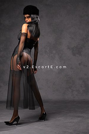 Aline - Lisieux Escorts