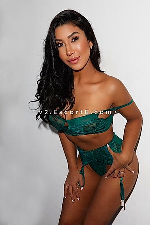 Silva - Paris Escorts