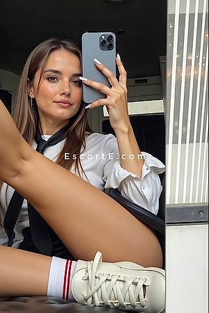 GENE - Paris Escorts