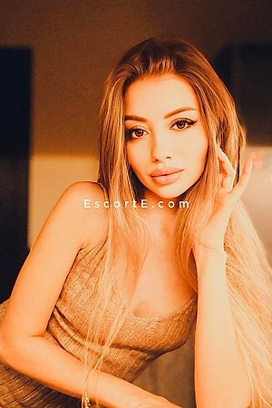 YAEL - Paris Escorts