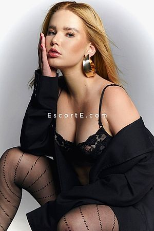 Erika - Escort Girl Paris