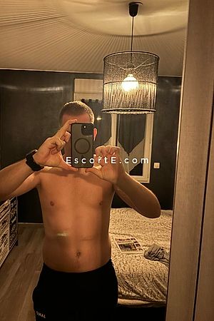 Flo - Escort Boy Metz