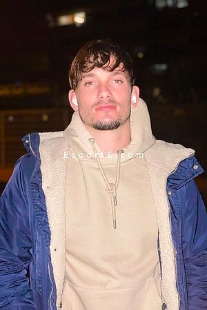 ALEXANDRO - Cannes Boy Escorts