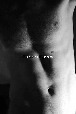 Benben312 - Toulouse Boy Escorts