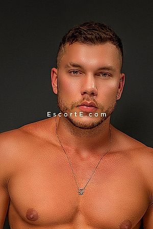 LIPELEVADO - Escort Boy Paris