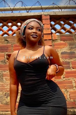 Leayah - Perpignan Escorts