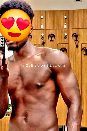 Mike - Monte Carlo Boy Escorts