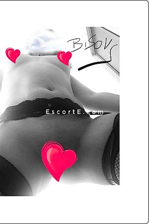 Lyly - Escort Girl Bordeaux