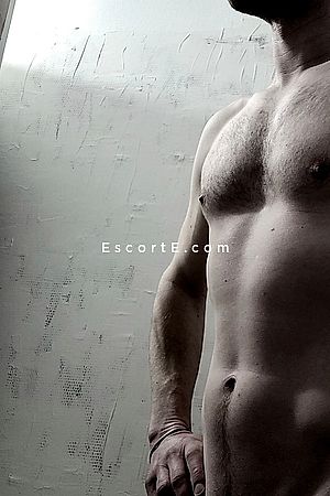 Magnus - Lyon Boy Escorts