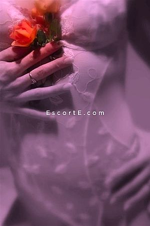 Hecate - Neuilly-sur-Seine Escorts