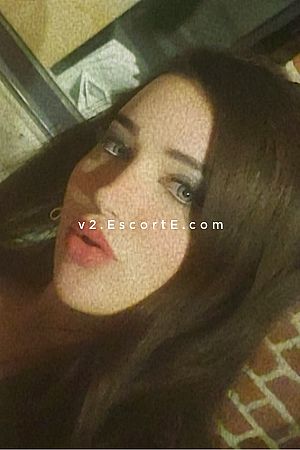 Lona - Aubervilliers Trans Escorts