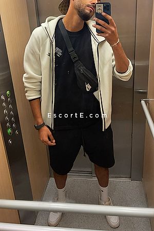 Guapoxl - Toulouse Boy Escorts