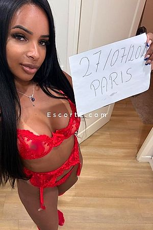 Sophia Bresilienne belle femme - Paris Escorts
