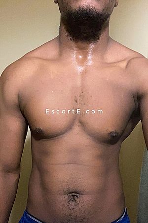 Daddy - Lyon Boy Escorts