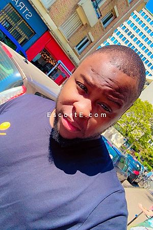 Tipain - Paris Boy Escorts