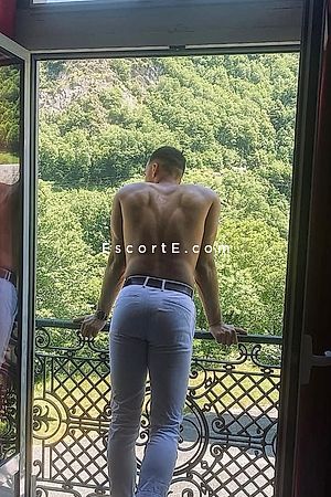 Basile - Escort Boy Toulouse