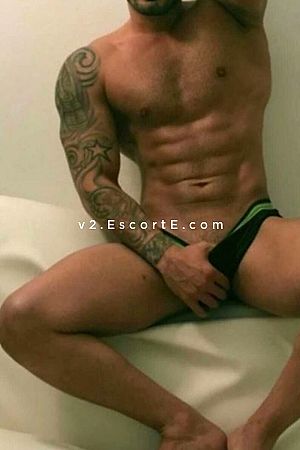 RobertoG - Escort Boy Nice
