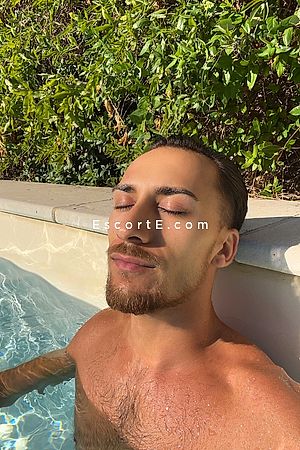 Sultan - Arles Boy Escorts