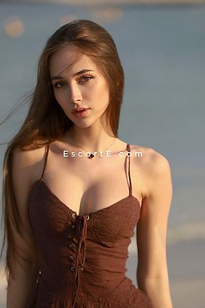 ANNABELLE - Paris Escorts