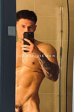 YuriXXL - Paris Boy Escorts