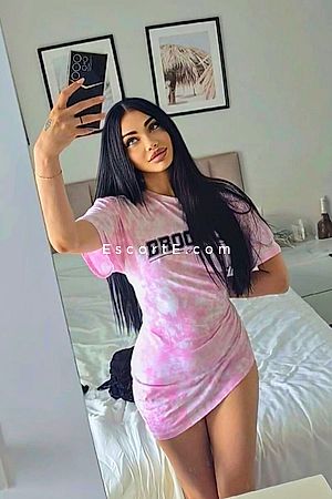 Kitty - Paris Escorts