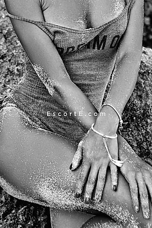 Juliette - Aix-En-Provence Escorts