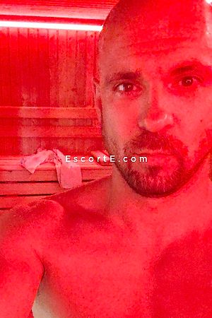 Lucas - Escort Boy Beauvais