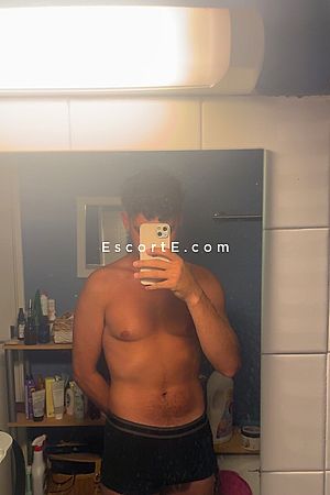 Mehdi - Lille Boy Escorts