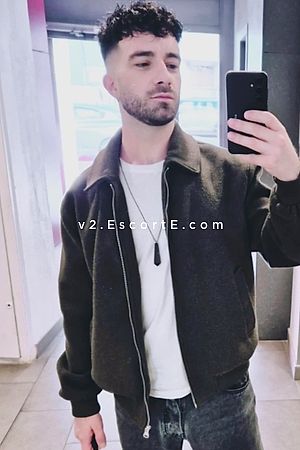 Eliott - Rennes Boy Escorts