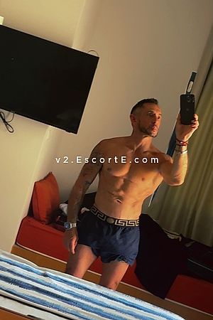 ENZO - Escort Boy Nancy