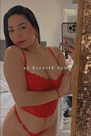 Chloe - Bayonne Escorts