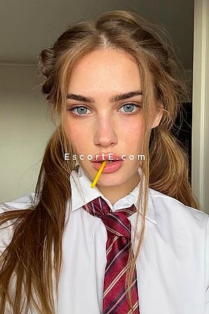 ILDIKO - Paris Escorts