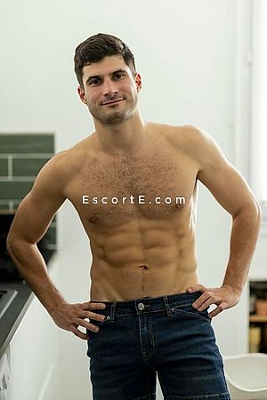 James - Nice Boy Escorts