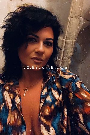 Annapiu - Escort Girl Lyon