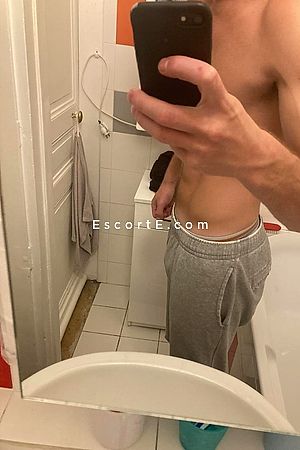 Mathieu - Paris Boy Escorts