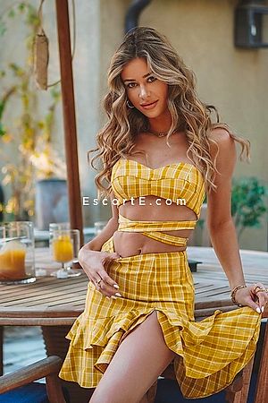 RYANA - Escort Girl Paris