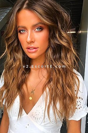 FANNY - Paris Escorts