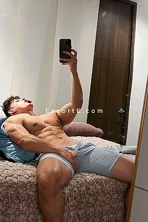 Victor - Escort Boy Neuilly-sur-Seine