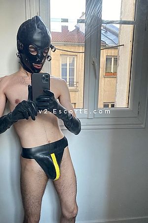 FrenchBaby - Escort Boy Paris