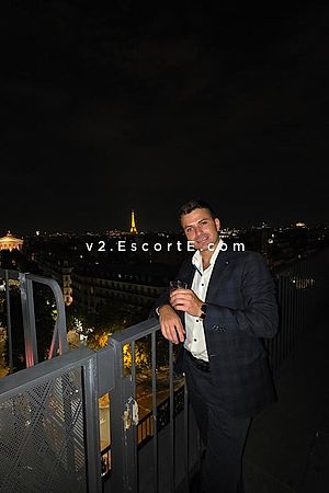 Alvaro - Boulogne-Billancourt Boy Escorts