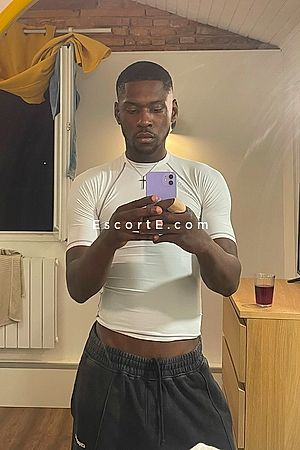 Kunta - Toulouse Boy Escorts