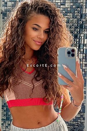 DELILA - Paris Escorts