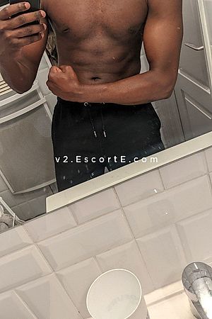 Ali - Paris Boy Escorts