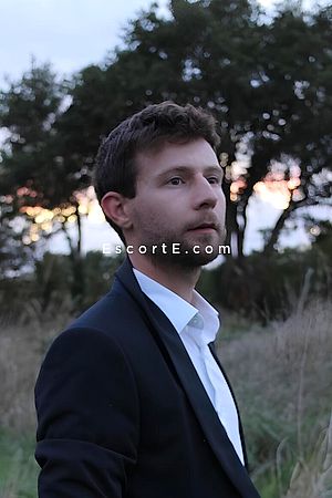 Jim - Escort Boy Angers