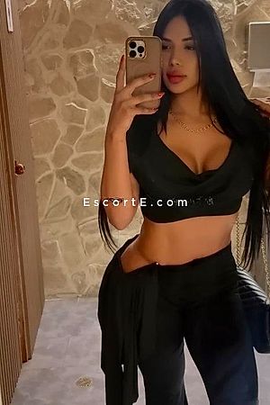 Lesya - Escort Girl Paris